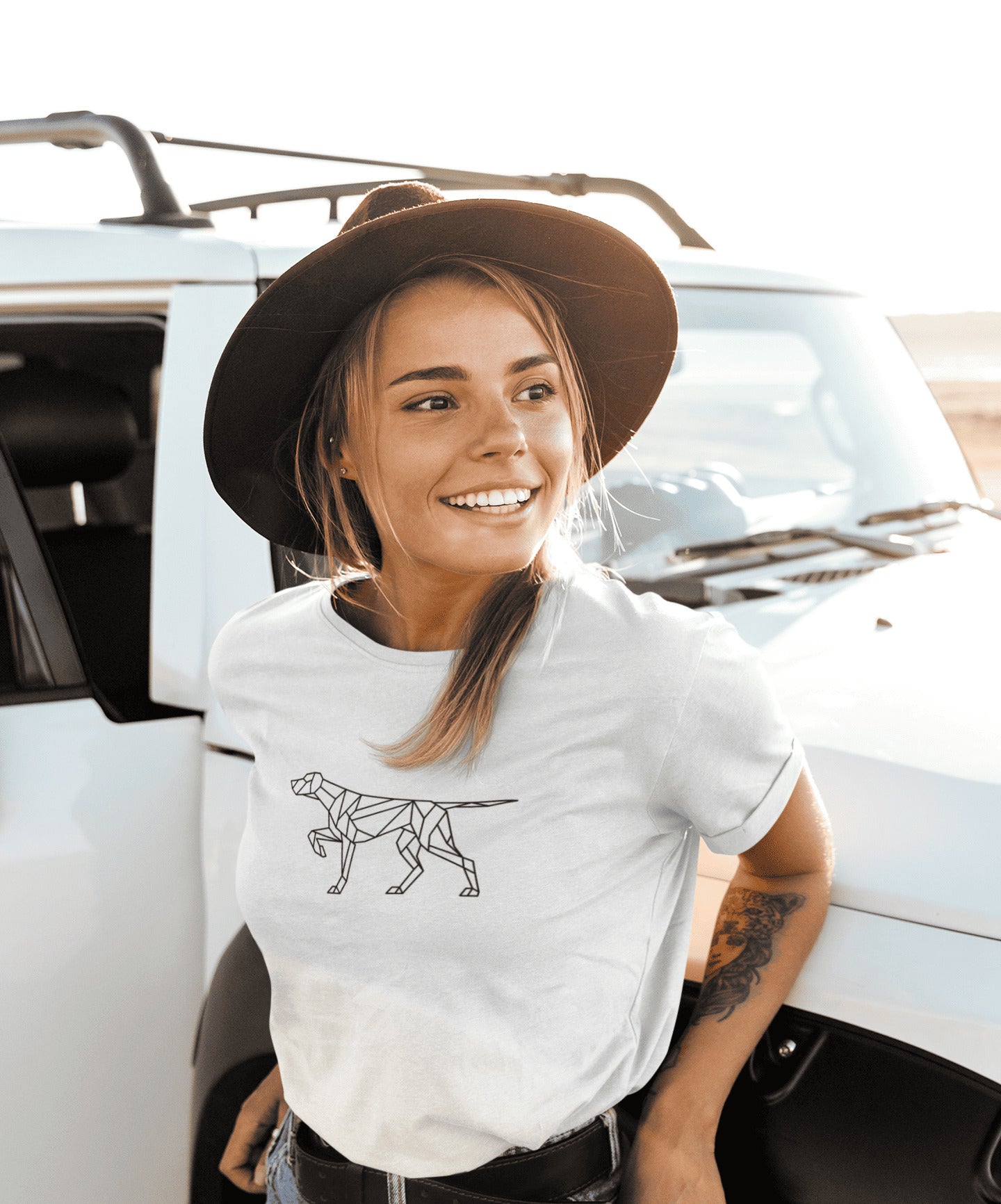 Jachthonden T-shirt met voorstaande jachthond - geometrisch design